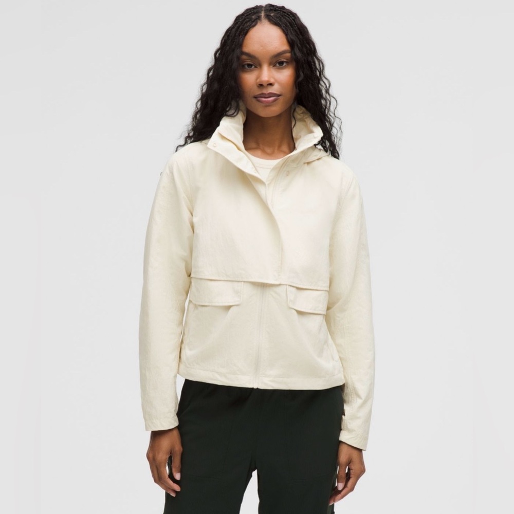 LULULEMON ALWAYS EFFORTLESS CLASSIC FIT JACKET IN IVORY
